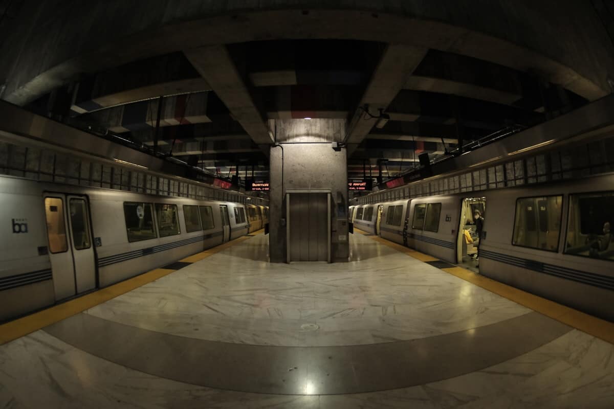 BART platform, the fastest link between SFO and downtown San Francisco